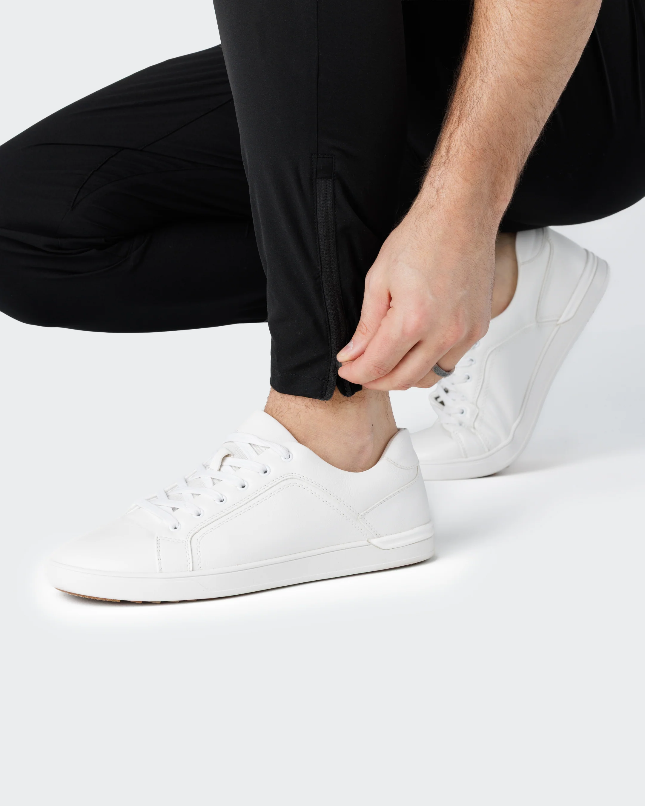 Greenside Men's Jogger - Onyx - Image 4