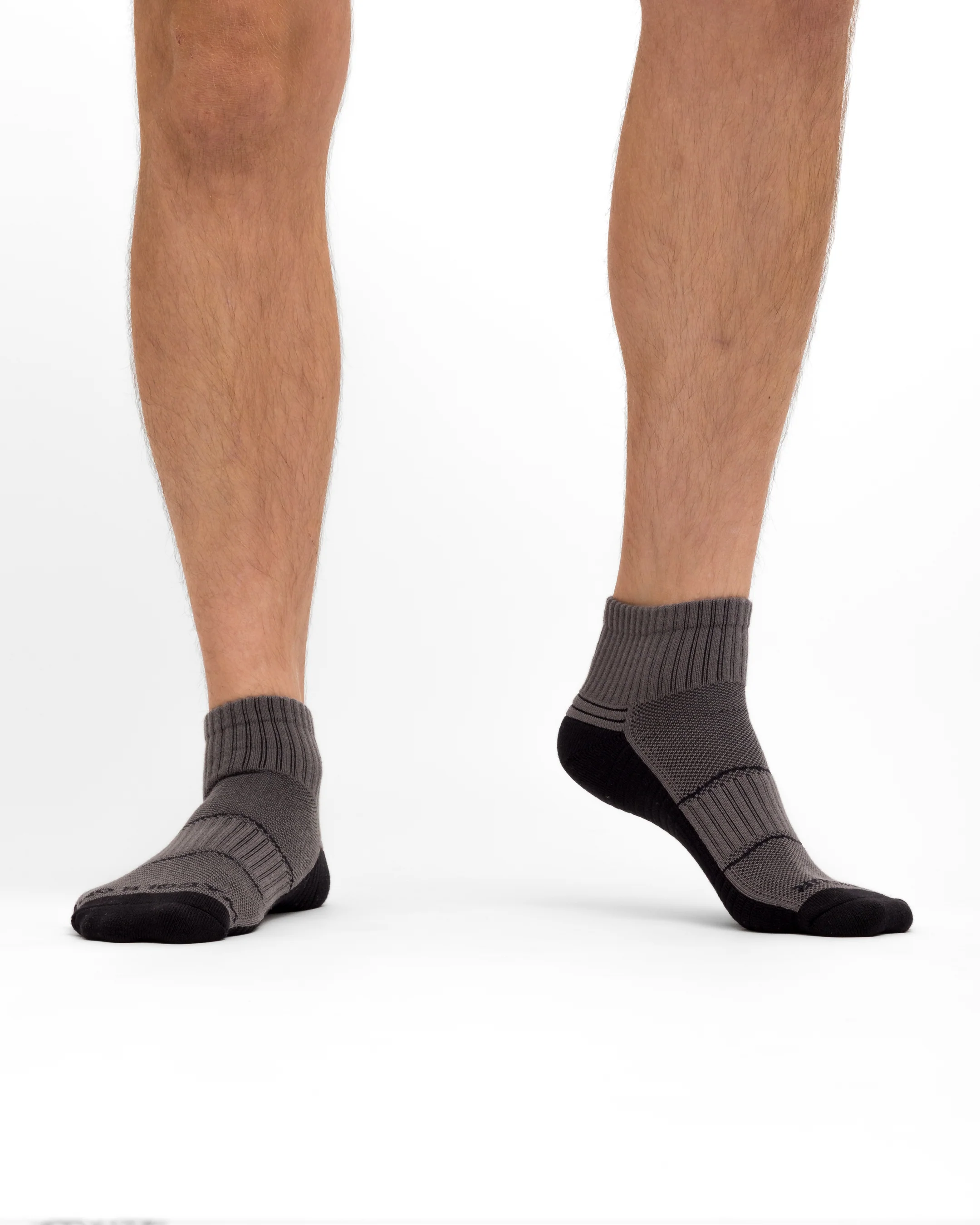 Wavelength Quarter Socks - 3-Pack: Black/Gray/White - Image 3